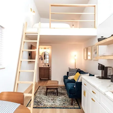 Apartamento Cozy And Bright Mid-Century Gem In Eastside Action